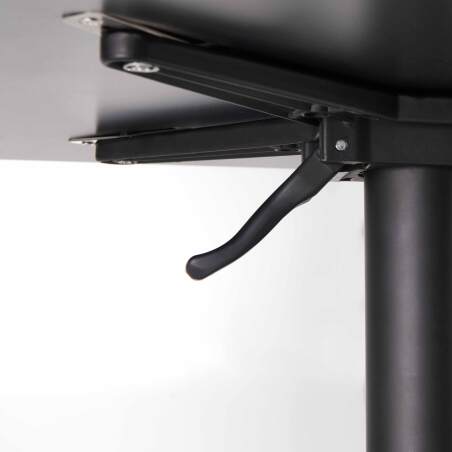 Table haute 60x60 cm inclinable stratifiée avec pied noir et chaises en métal (6/9)