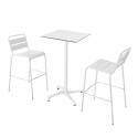 Table haute 60x60 cm inclinable stratifiée avec pied blanc et chaises en métal