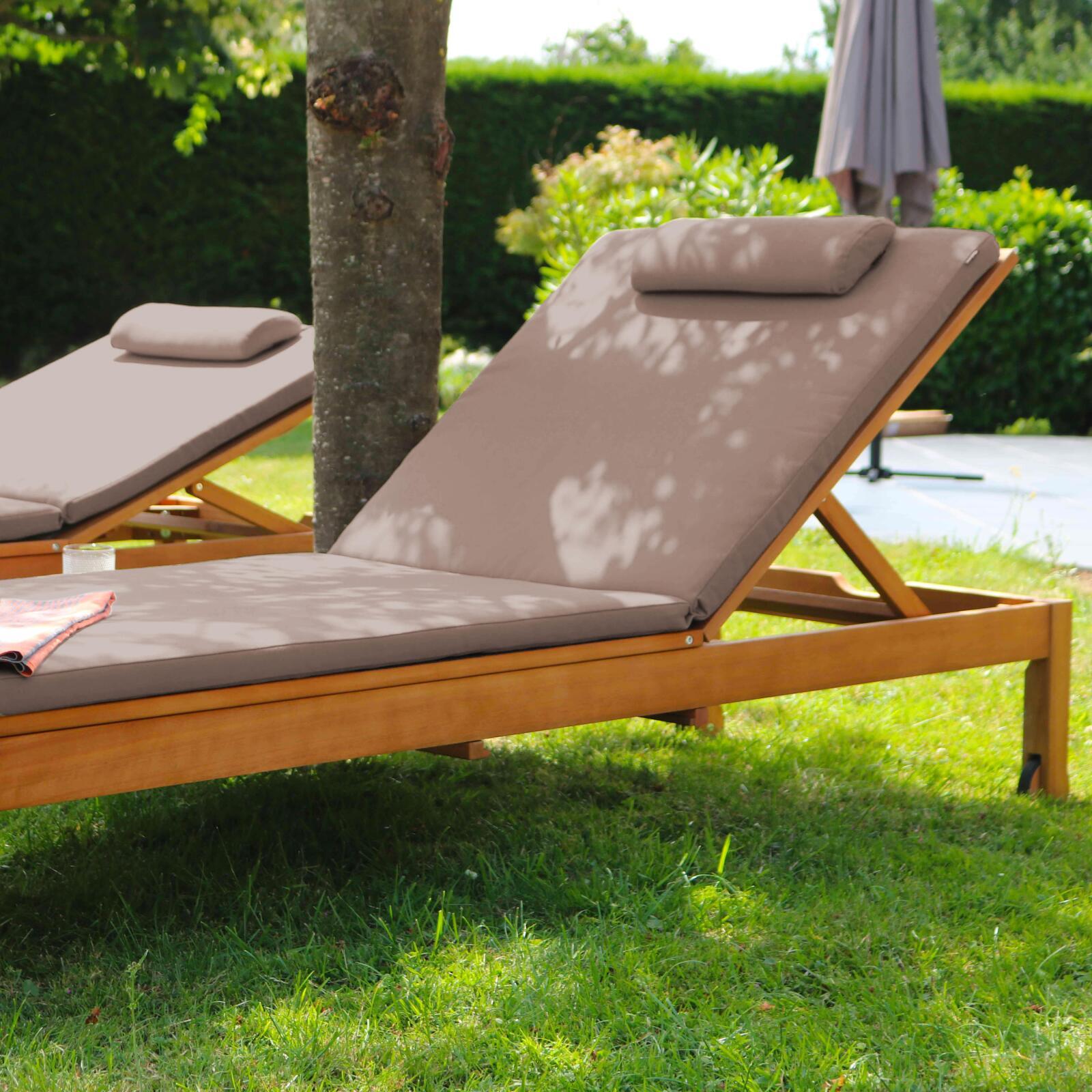 Lot de 2 bains de soleil avec coussin et tablette en bois d'eucalyptus FSC®