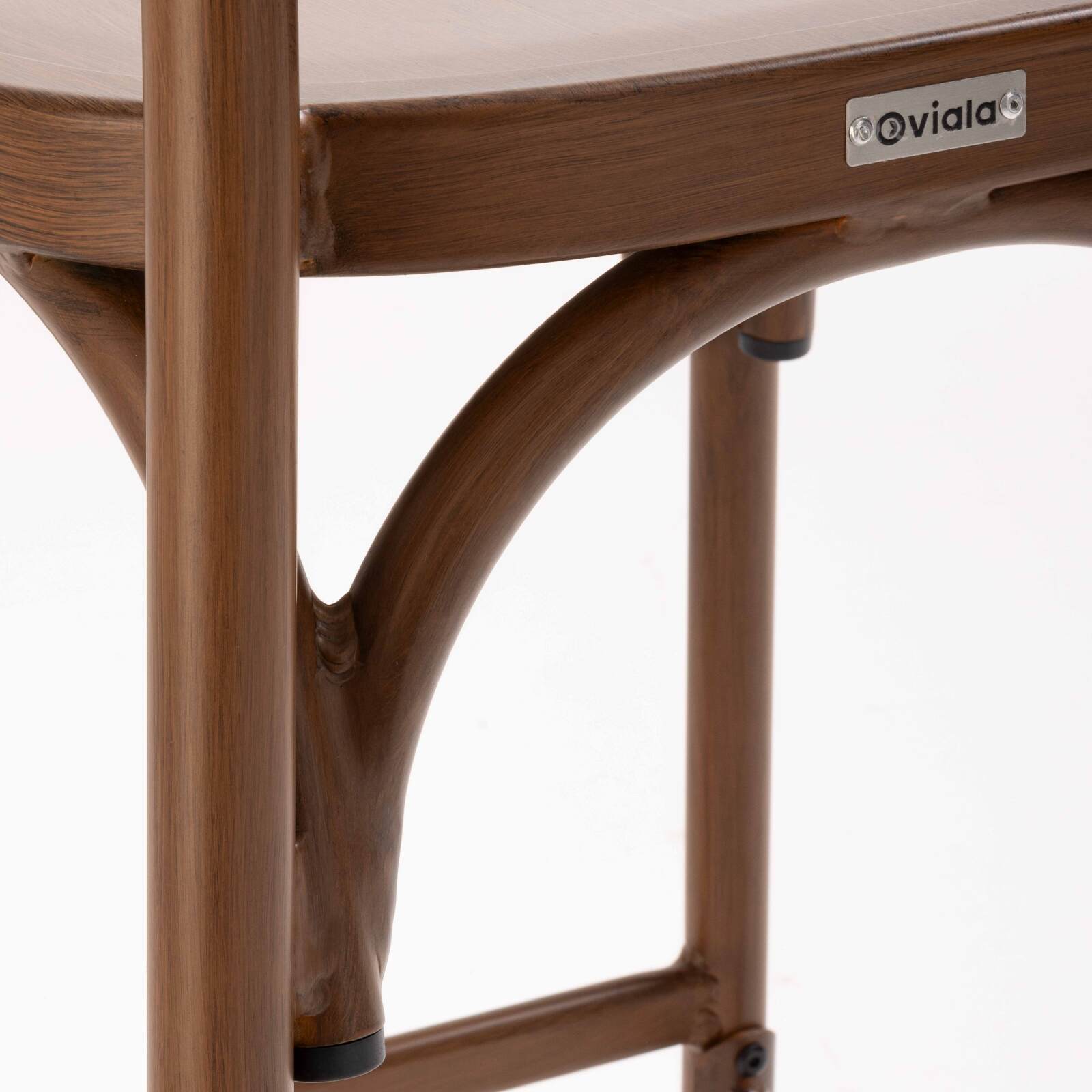 Chaise haute en aluminium