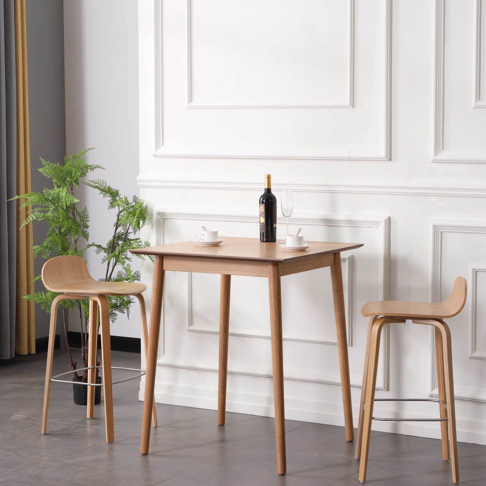 Chaise haute en contreplaqué chêne naturel