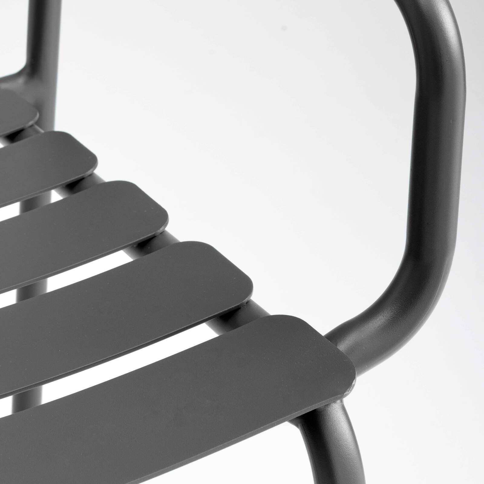 Chaise de terrasse avec accoudoirs en aluminium