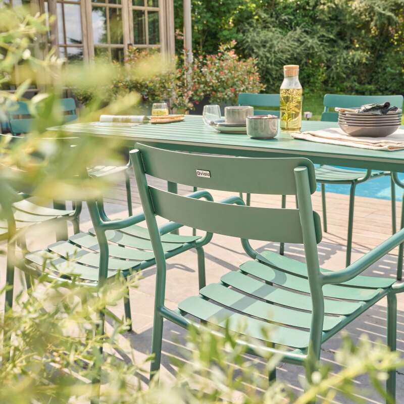 Table de terrasse rectangulaire 185 x 92 cm et 8 chaises avec accoudoirs en aluminium (2/7)