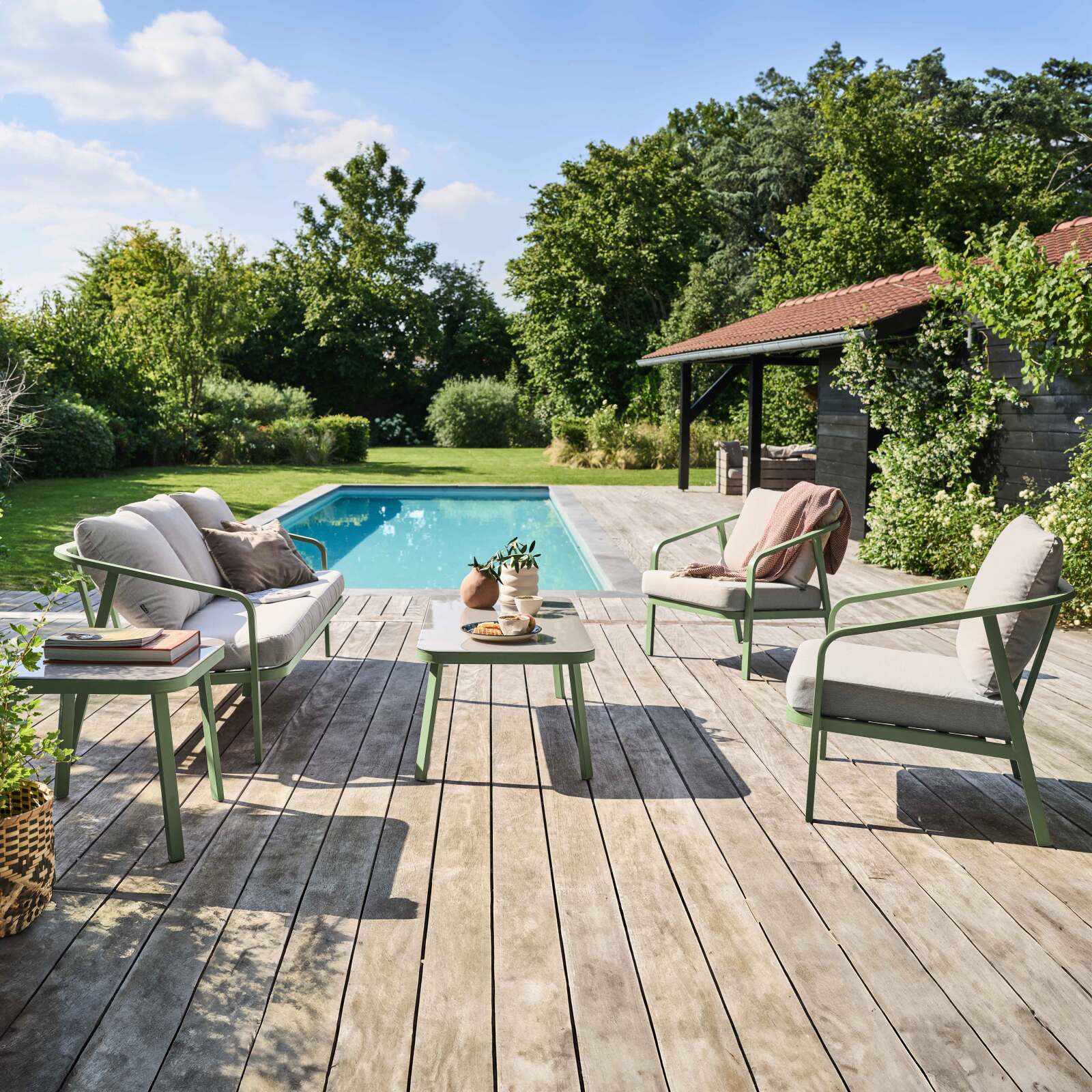 Salon de jardin 5 places en aluminium