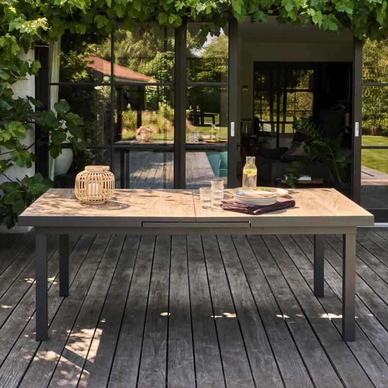 Table de jardin extensible rectangulaire (200/260 x 100 x 75 cm) en aluminium et céramique (2/7)