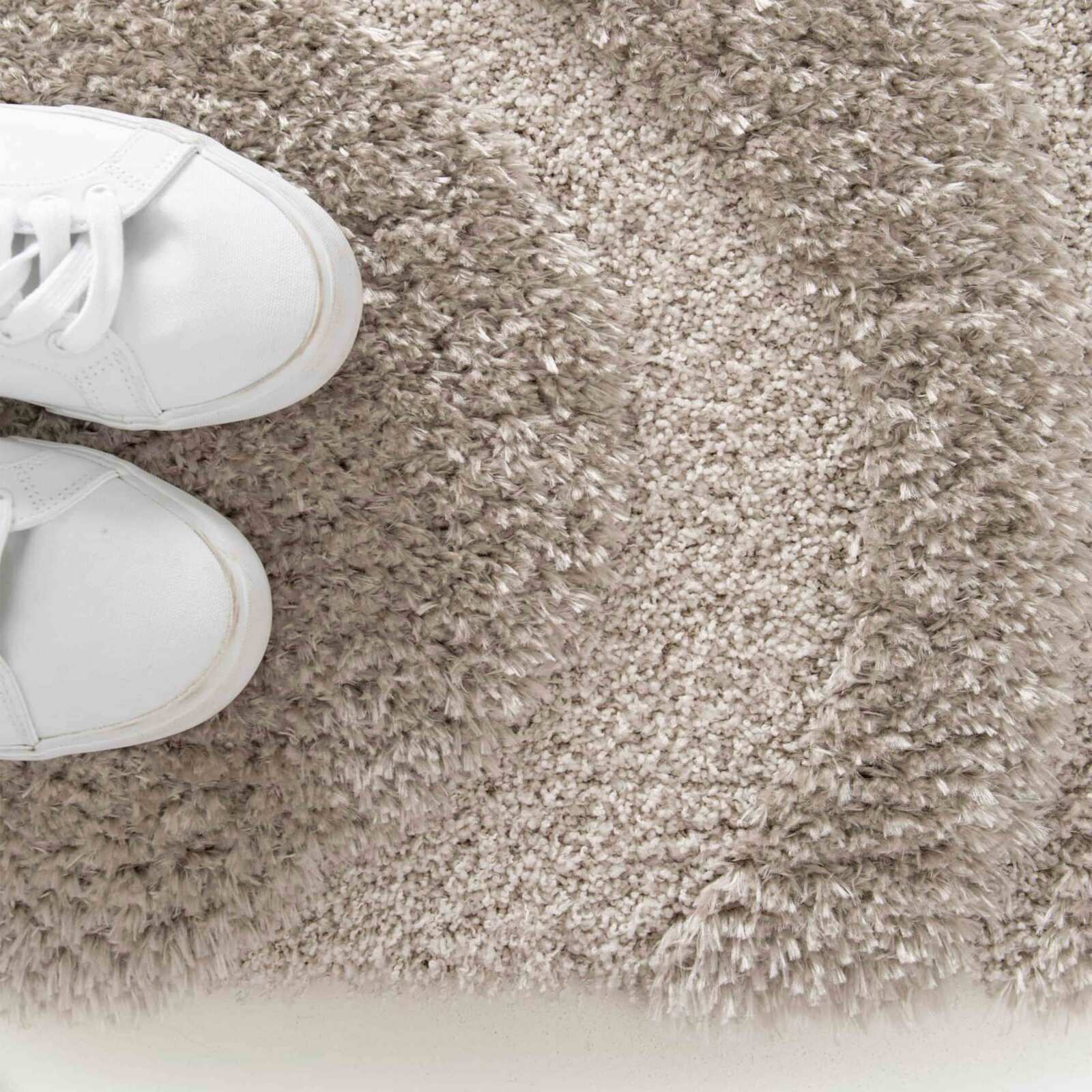 Tapis shaggy rectangulaire en polyester recyclé motif géométrique à poils longs