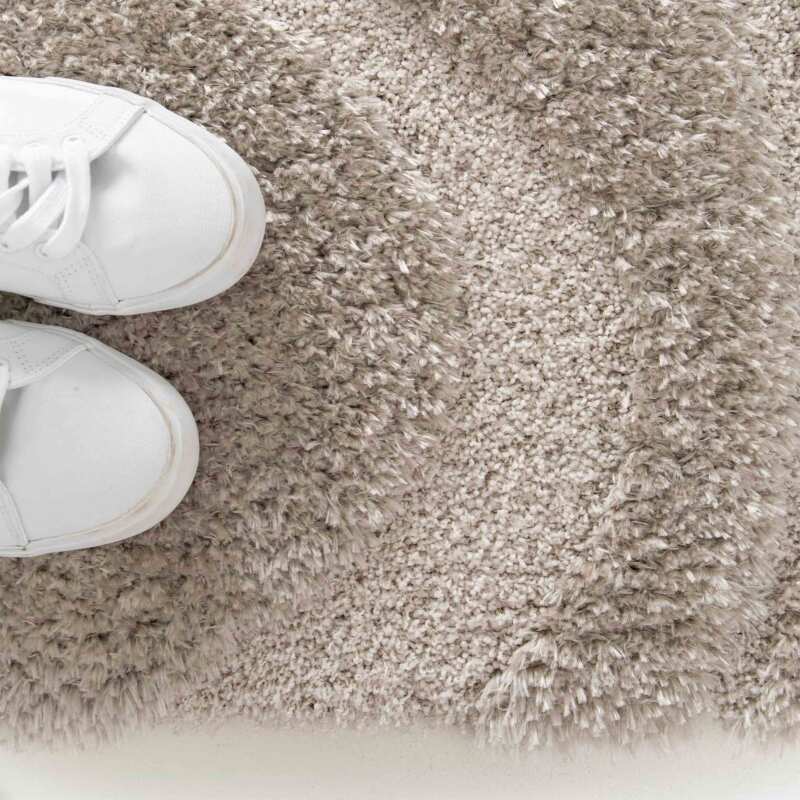 Tapis shaggy rectangulaire en polyester recyclé motif géométrique à poils longs