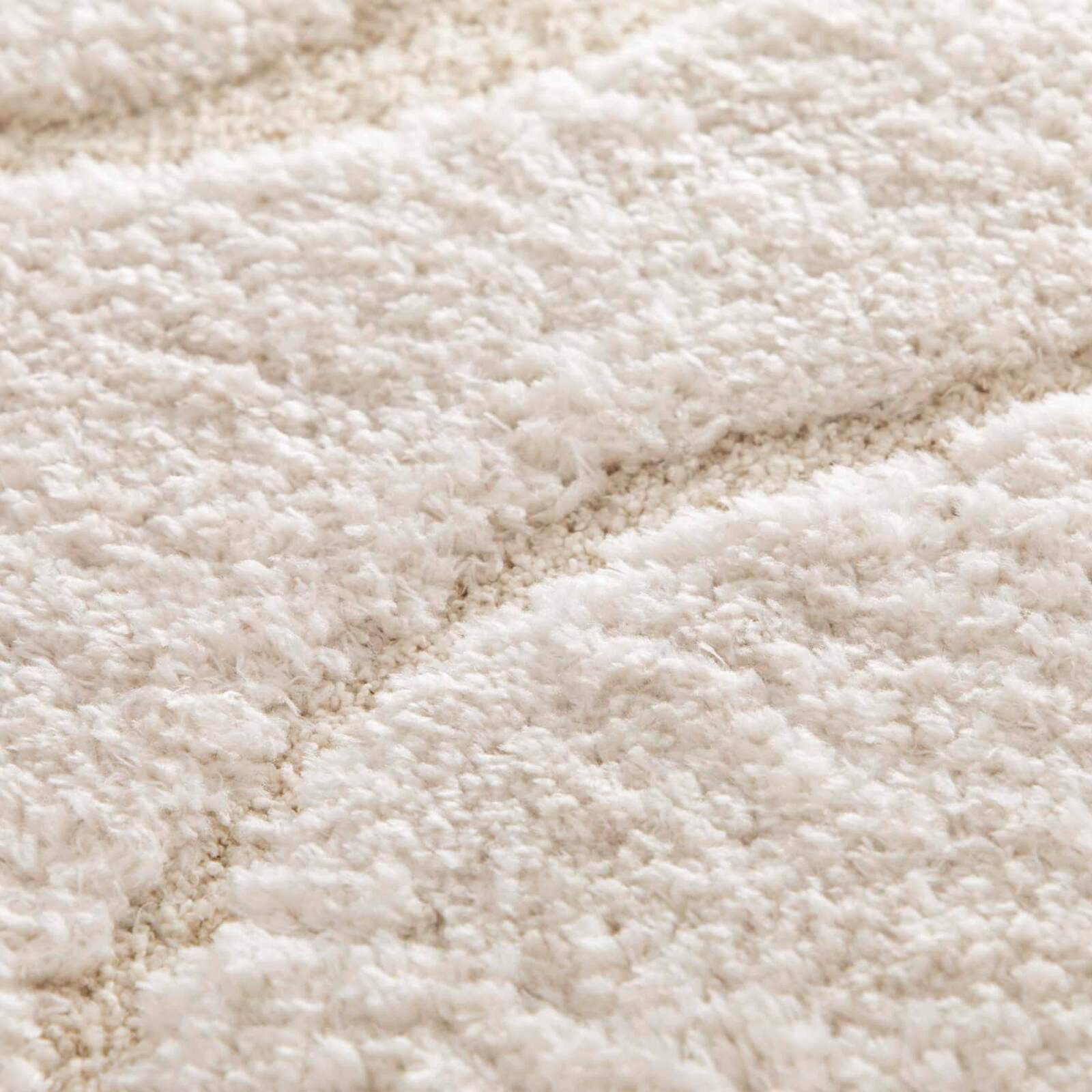 Tapis shaggy rectangulaire en polyester recyclé motif géométrique à poils longs