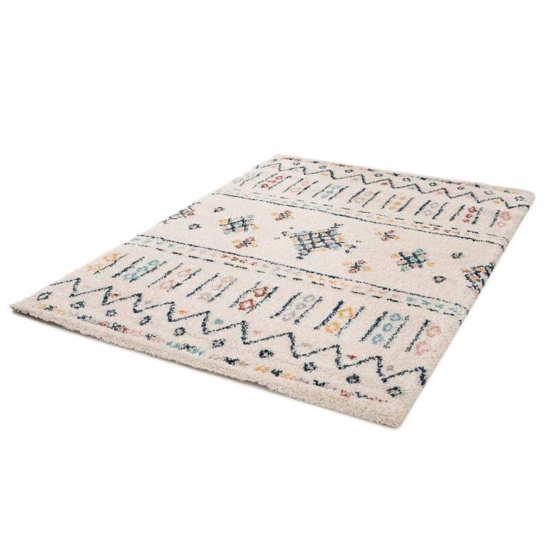 Tapis rectangulaire en polypropylène motif ethnique à poils longs