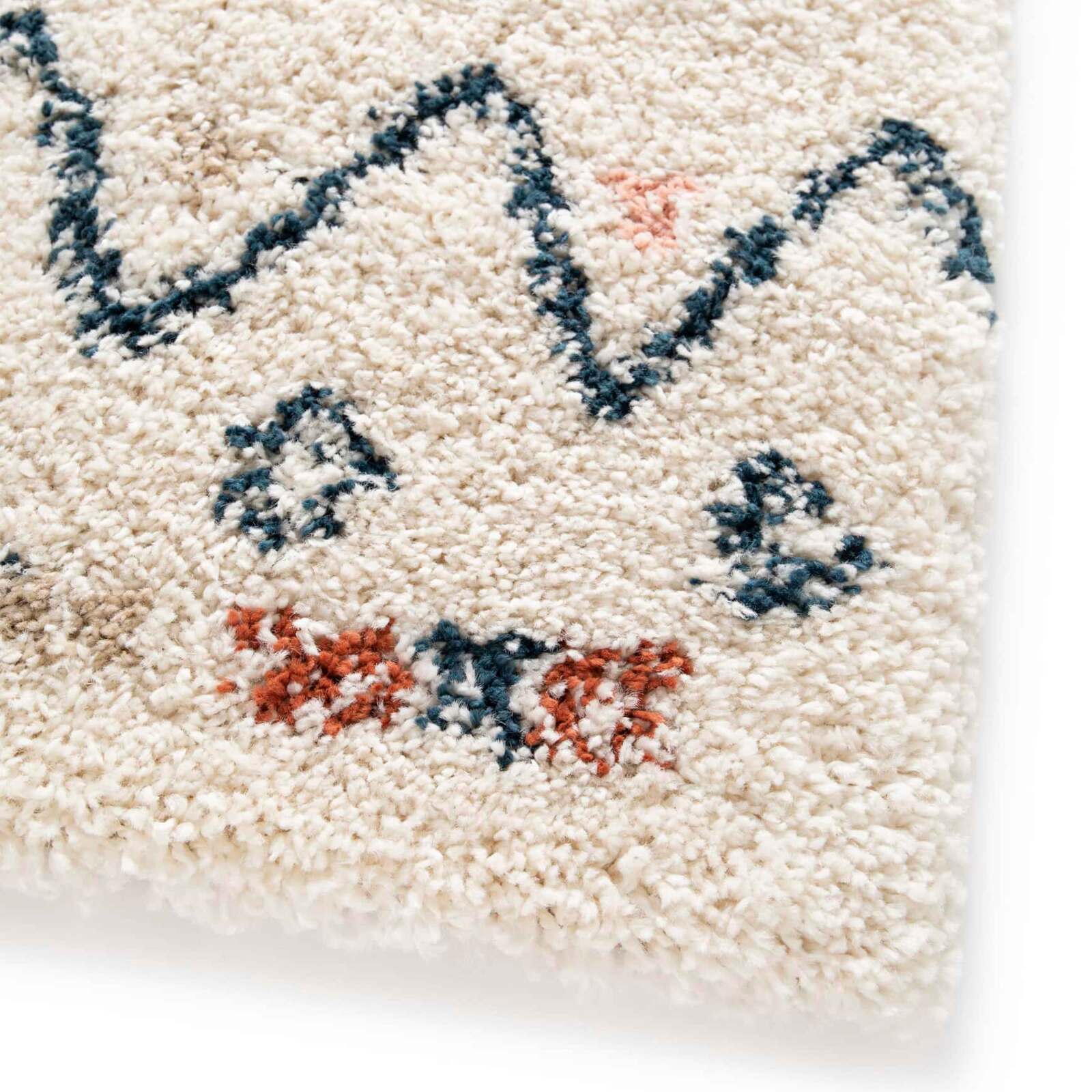 Tapis rectangulaire en polypropylène motif ethnique à poils longs