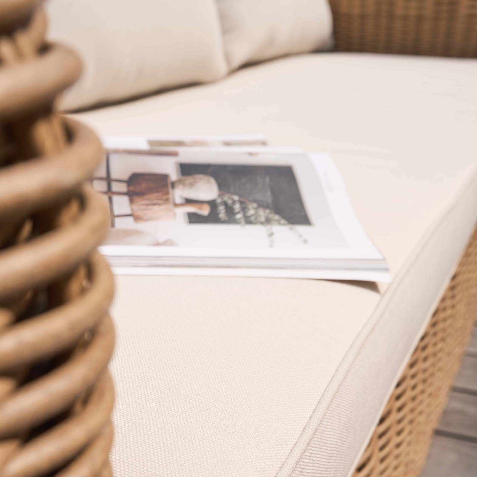 Salon de jardin bas 6 places en résine tressée Salon de jardin bas 6 places en résine tressée