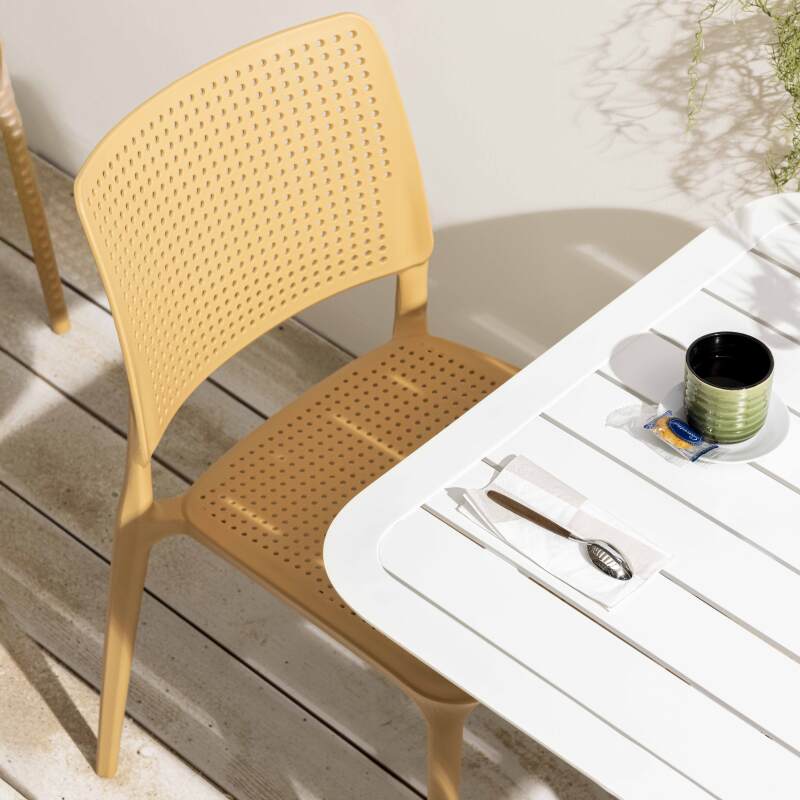 Chaises de jardin ajourées en plastique - Lot de 4 (2/7)