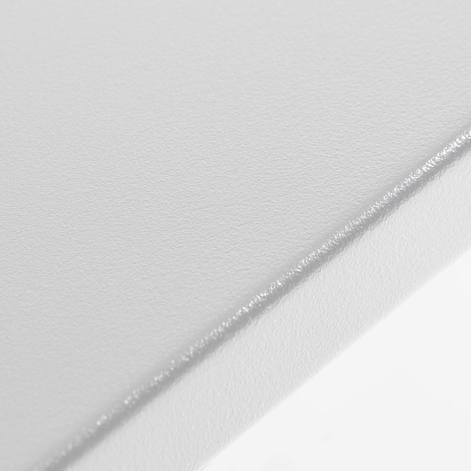 Table haute de jardin 120 x 60 cm et 4 tabourets en métal noir mat