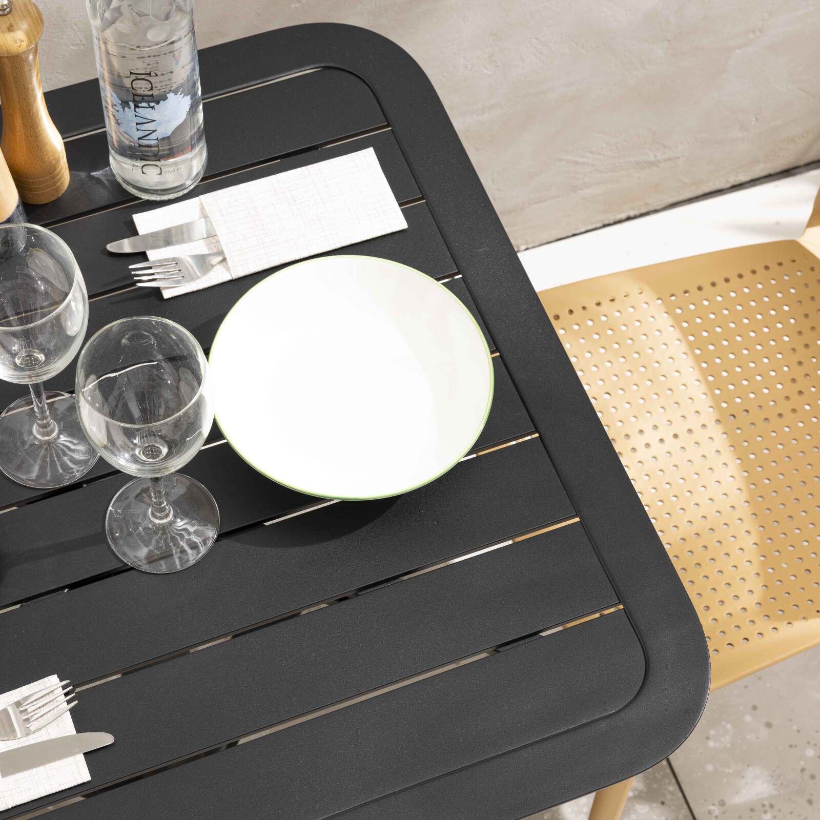 Table de jardin 60x60 cm inclinable en aluminium