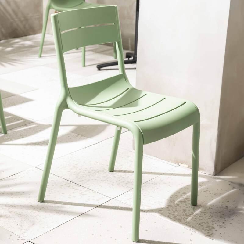 Chaises de jardin en plastique - Lot de 4