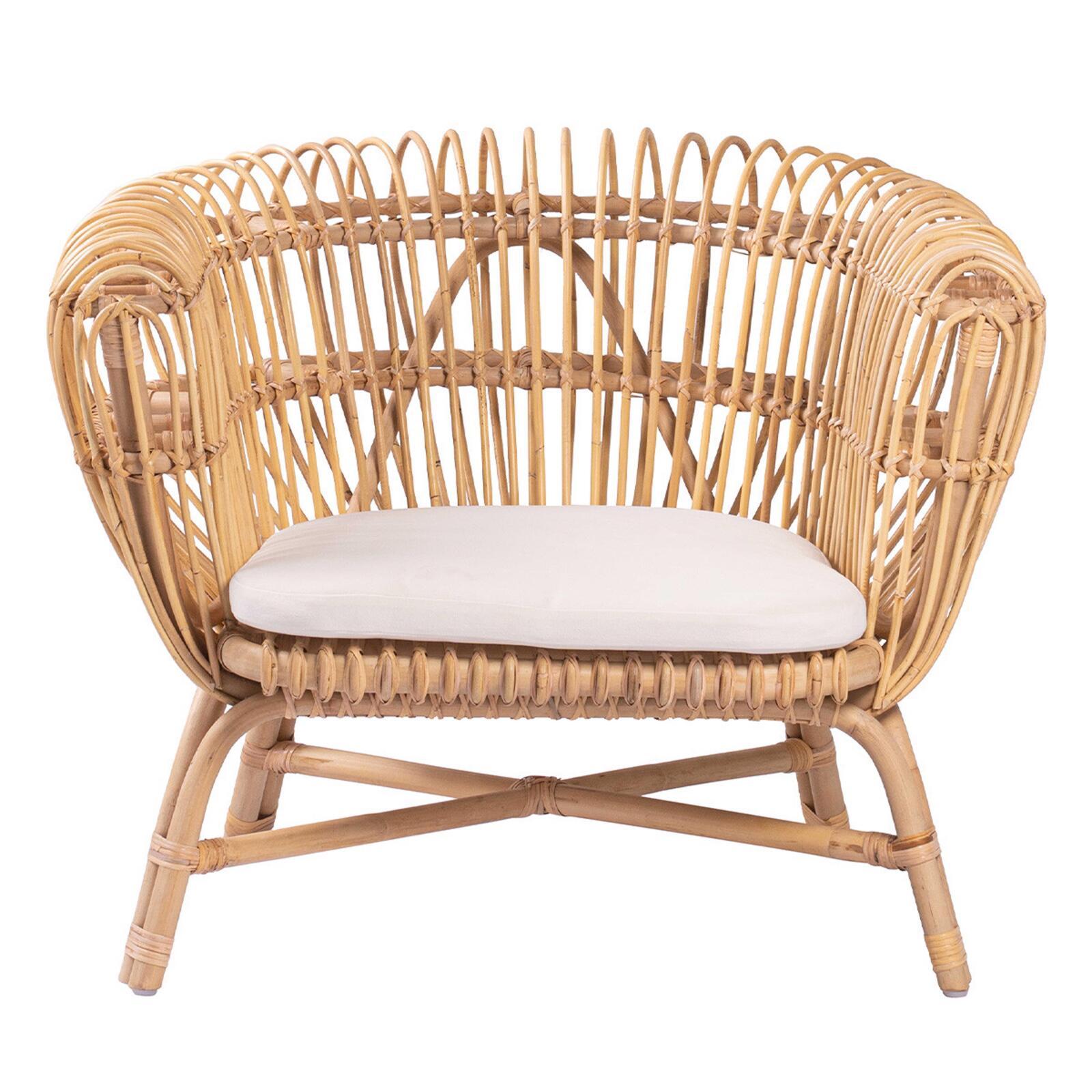 Fauteuil ajouré en rotin naturel