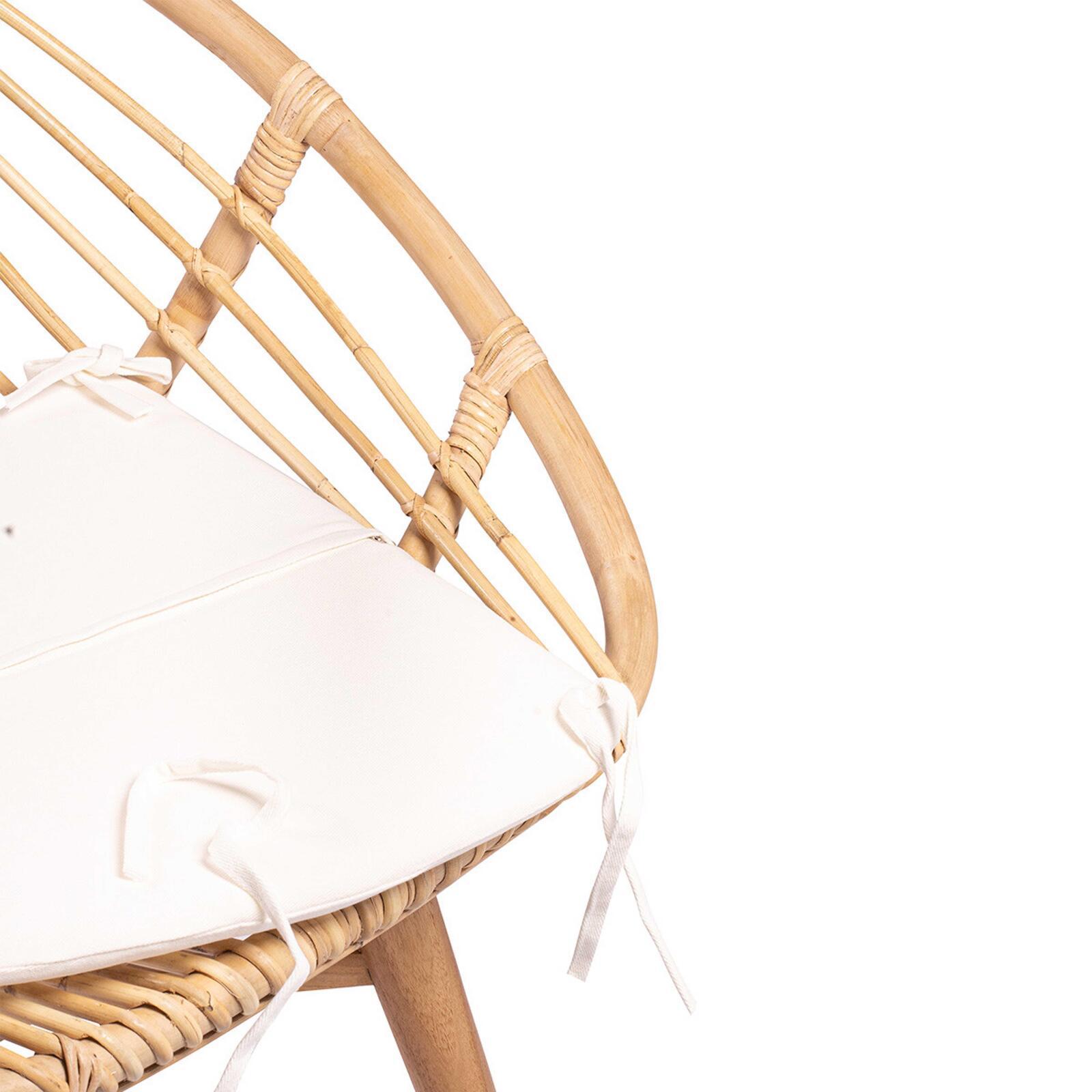 Fauteuil ajouré en rotin naturel