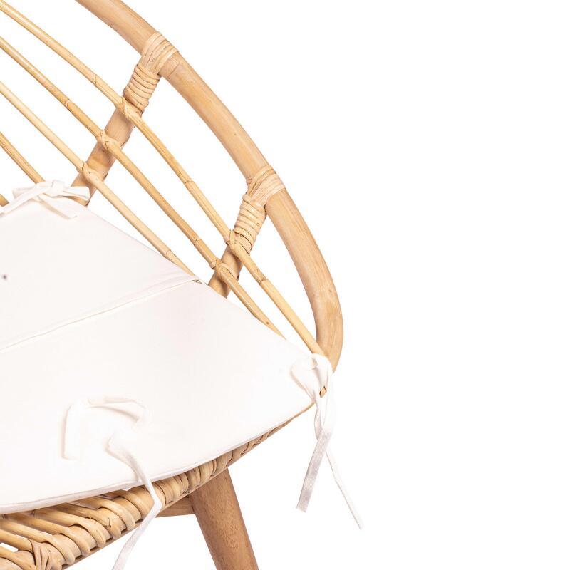 Fauteuil ajouré en rotin naturel