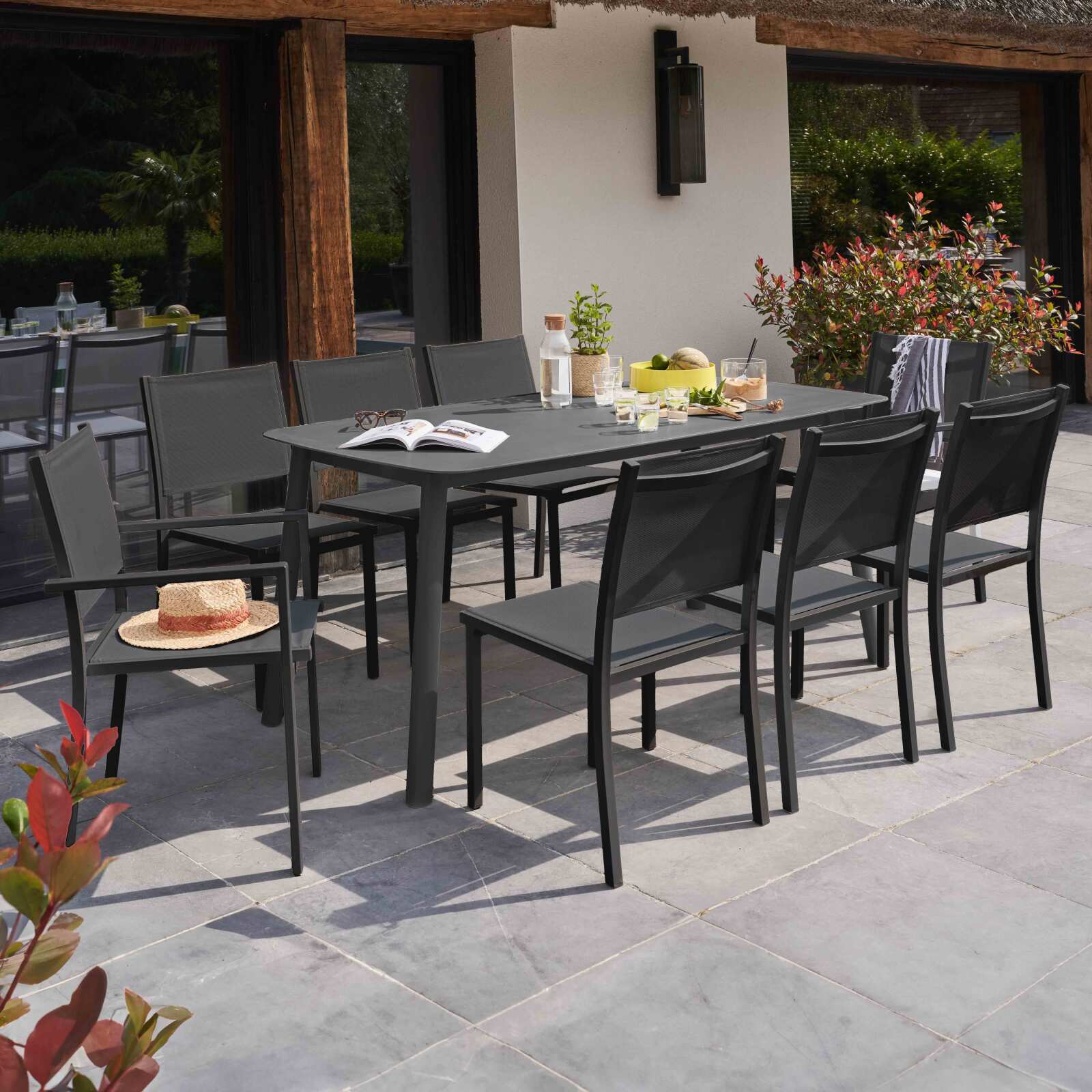 Table de jardin rectangulaire (180 x 90 cm) en aluminium + pierre frittée