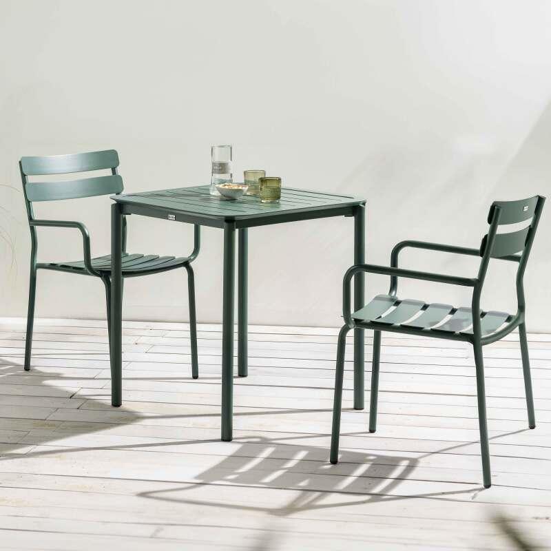 Table de jardin carrée en aluminium 70x70 cm et 2 chaises avec accoudoirs - Ambiance