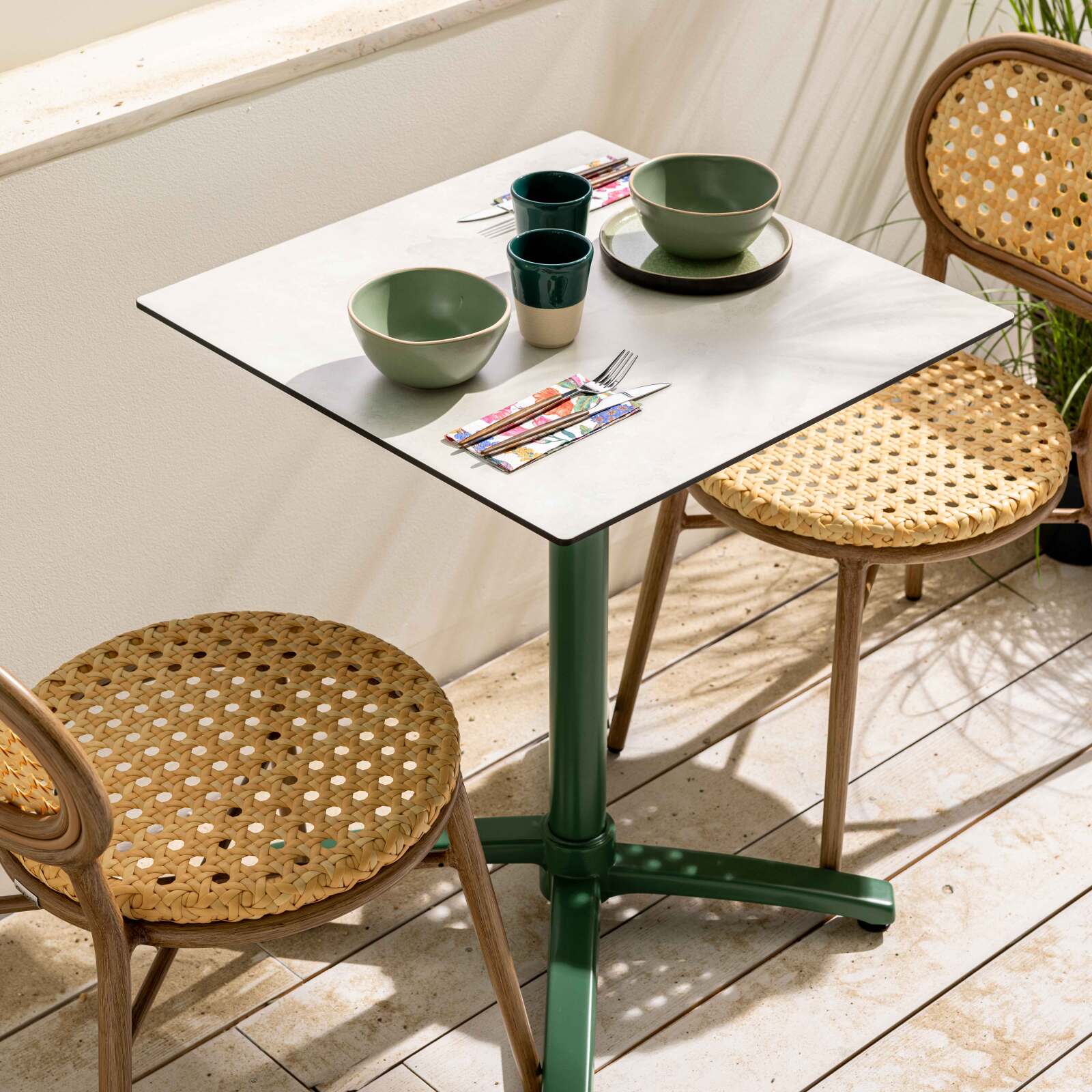 Chaise de jardin en aluminium et rotin synthétique