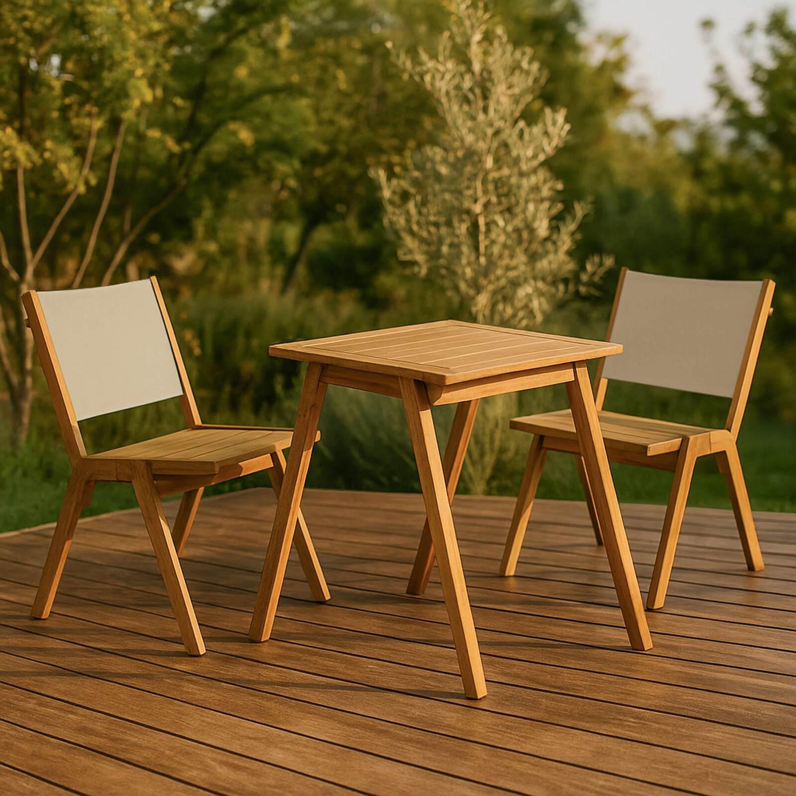Table de jardin carrée 67 x 80 x 76 cm en bois d'eucalyptus FSC® et 2 chaises 
