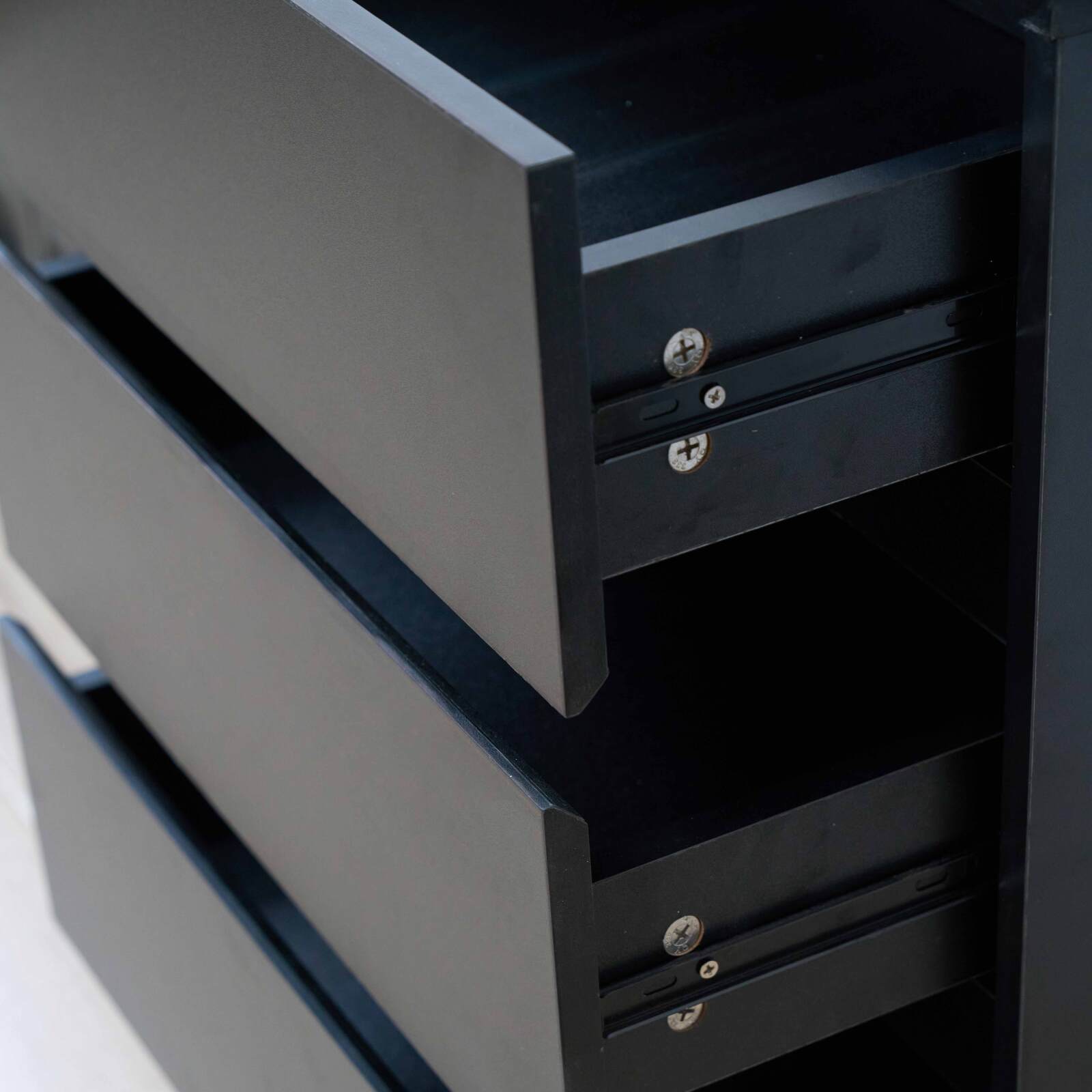 Buffet en mélaminé 3 portes 160 cm 