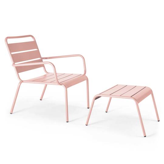 Fauteuil bas et repose-pieds en métal