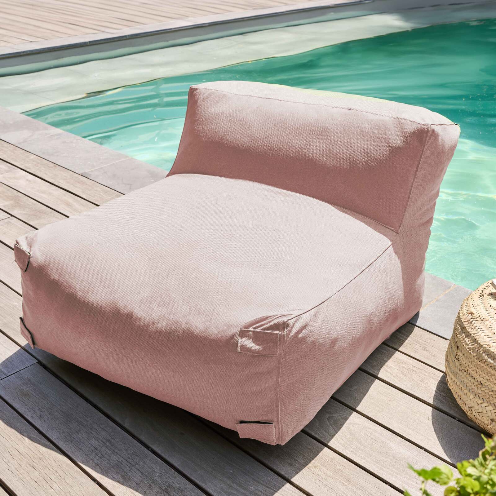 Salon de jardin modulable 4 places avec 3 chauffeuses et 1 pouf