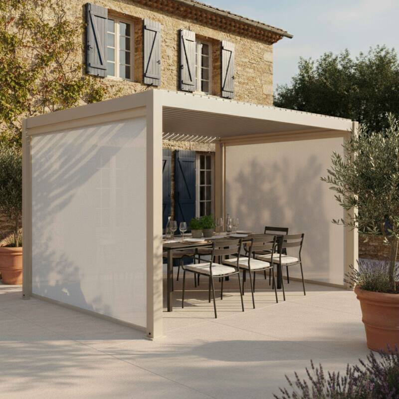 Pergola bioclimatique 4x3 m autoportée motorisée en aluminium crème avec éclairage LED et avec store - Ambiance