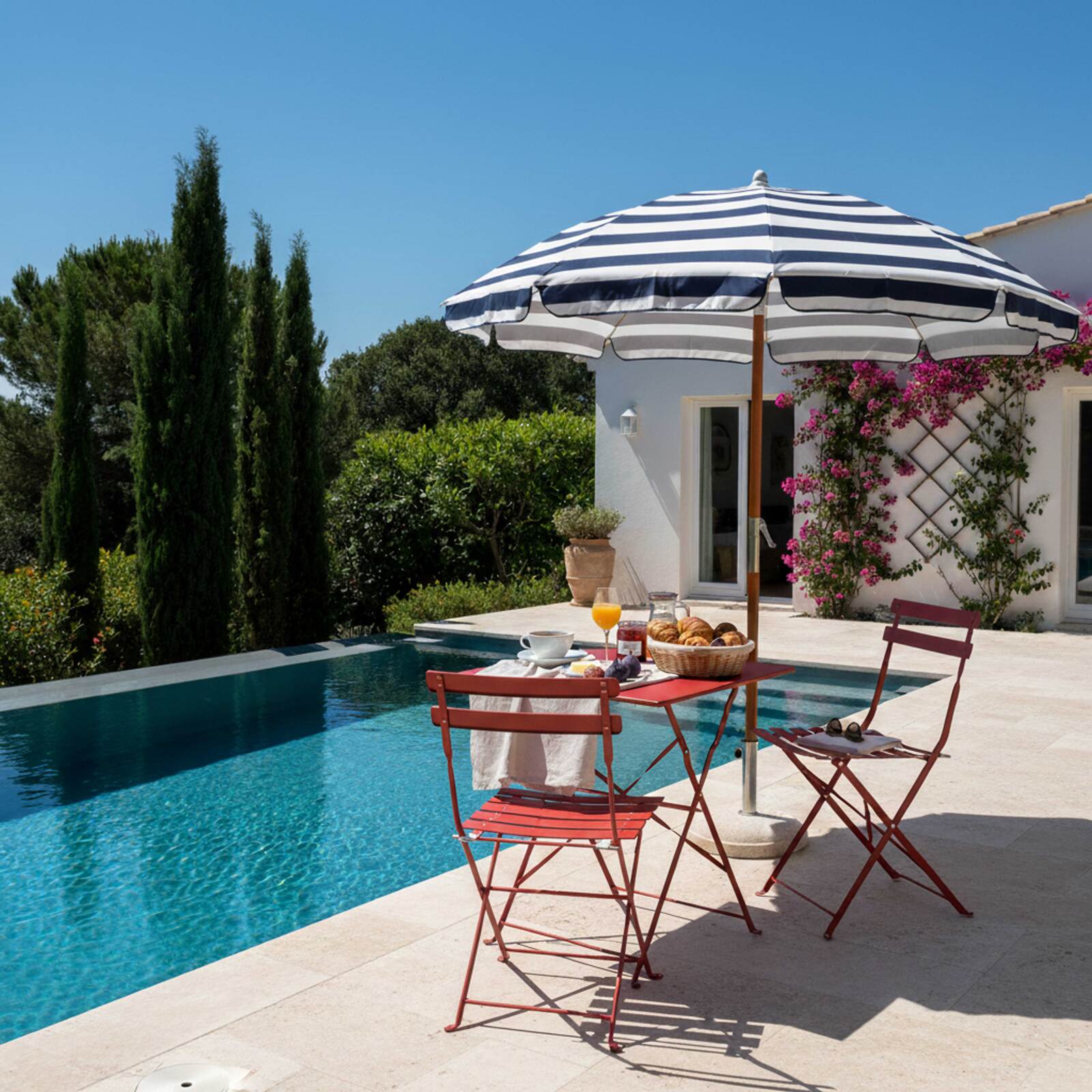 Table de jardin bistrot carrée pliante en métal 2 personnes 60x60 cm