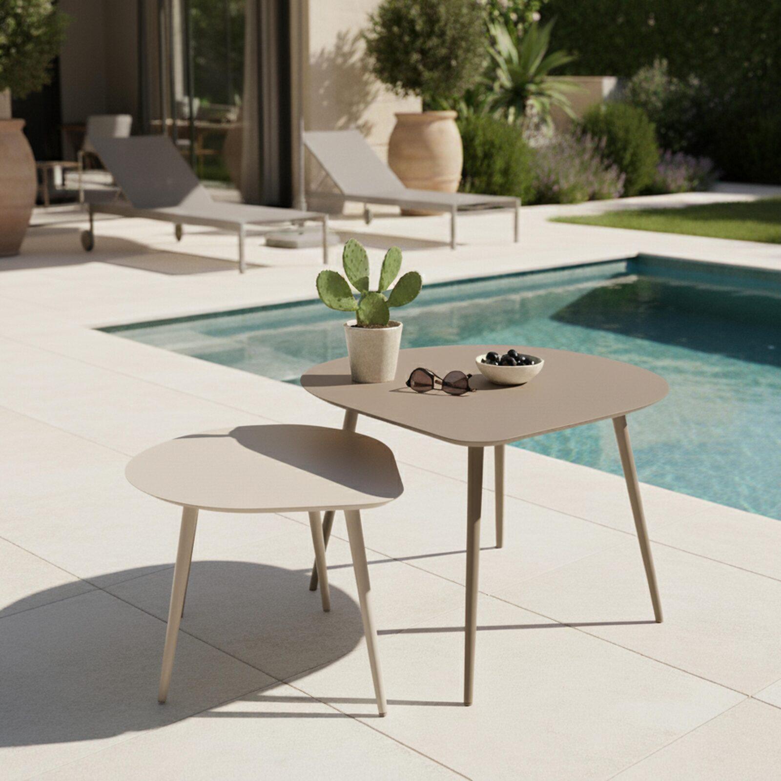 Tables basses gigognes de jardin rondes en métal 58x50x34 cm et 40x35x28 cm