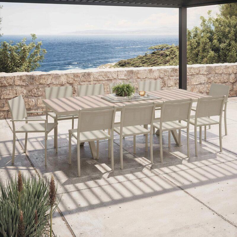 Table de jardin extensible en aluminium et céramique effet bois 200/260x100 cm et 10 chaises en textilène