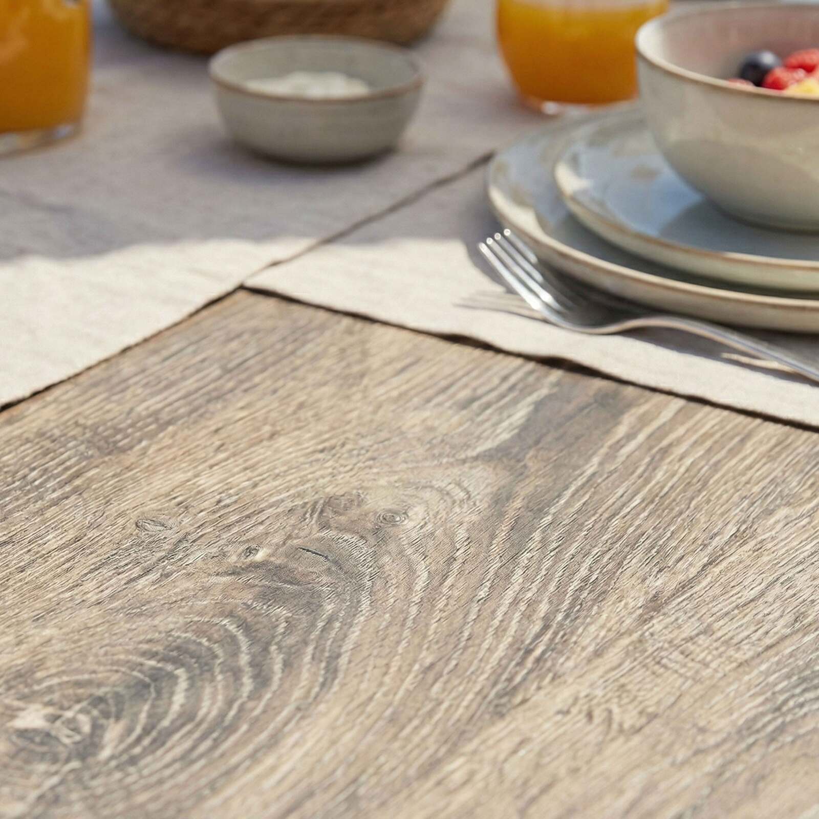 Table de jardin en aluminium et céramique effet bois 8 personnes 201x100 cm