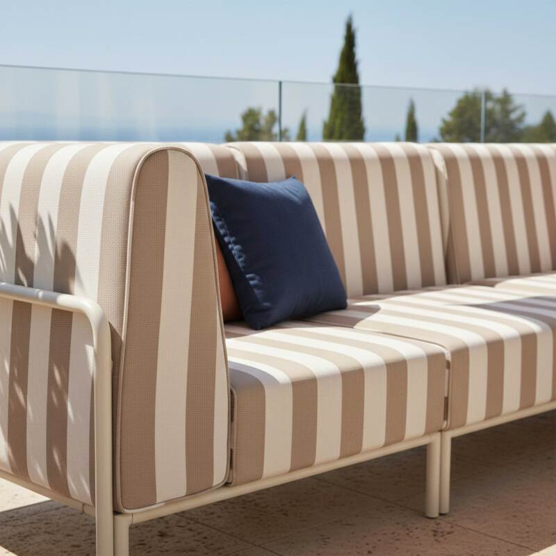 Salon de jardin modulable rayé 5 places avec 2 chauffeuses, 2 fauteuils d'angle et un pouf (3/8)