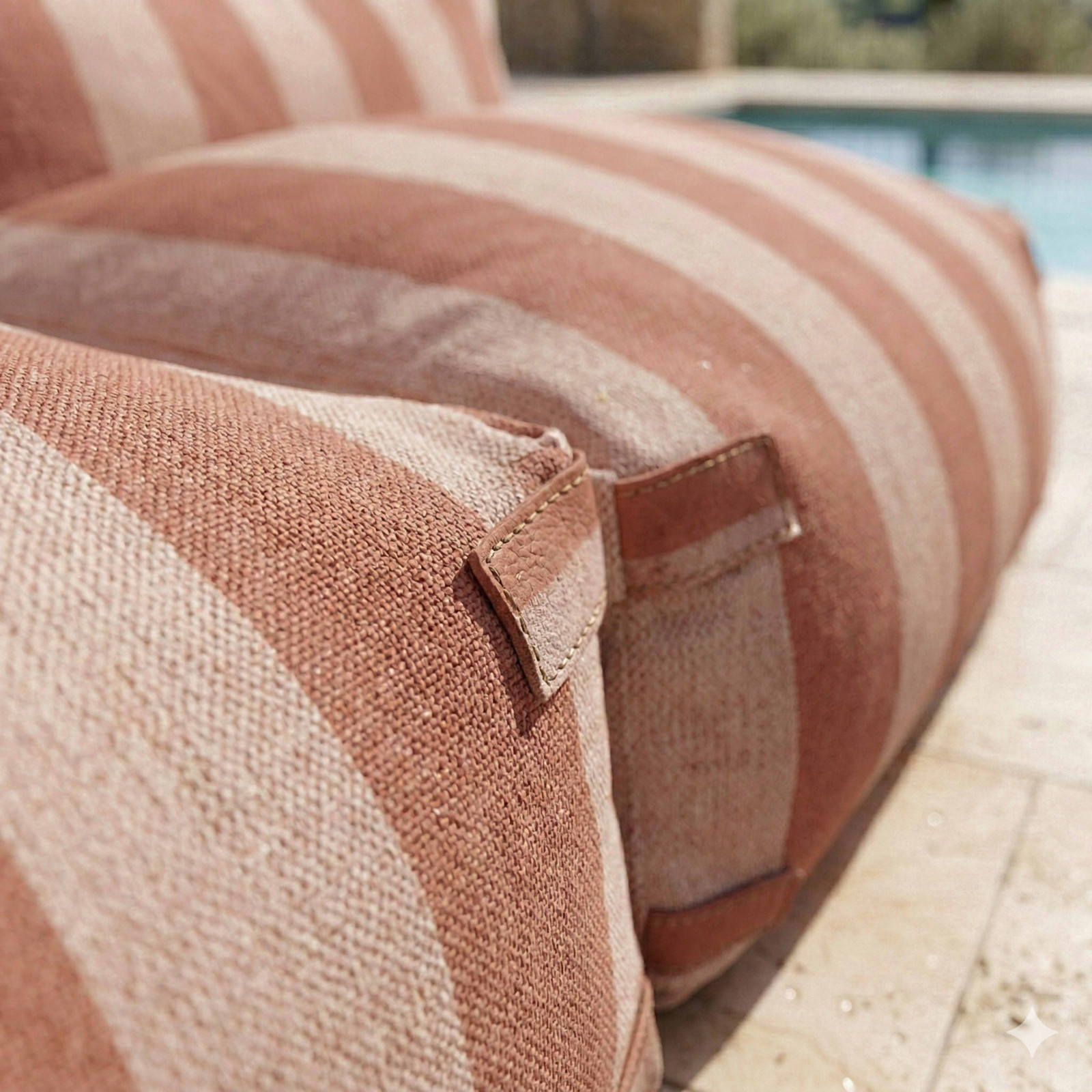 Salon de jardin modulable 2 places avec 2 chauffeuses rayées