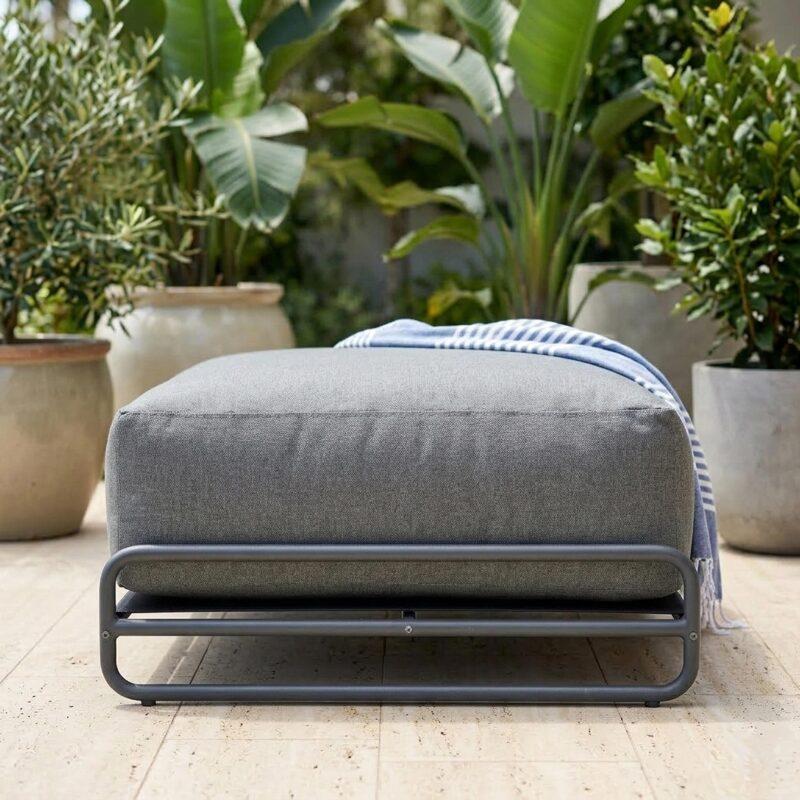 Pouf pour salon de jardin modulable avec structure (3/6)