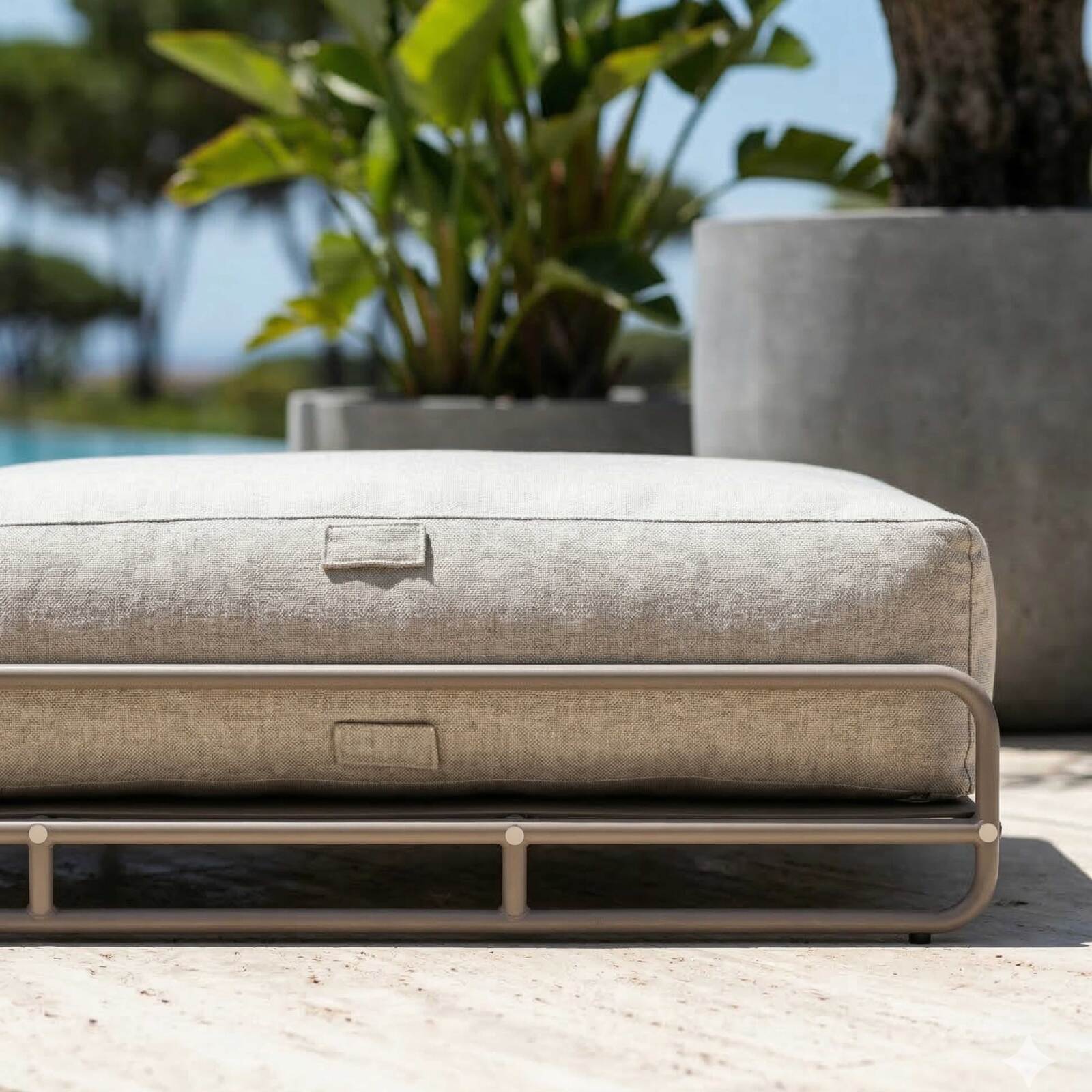 Méridienne pour salon de jardin modulable avec structure