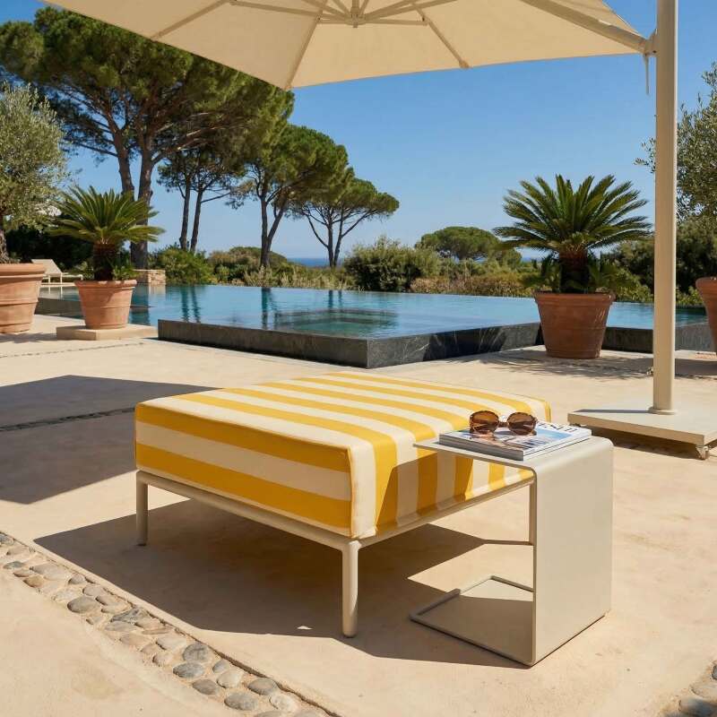 Pouf rayé pour salon de jardin modulable (2/6)