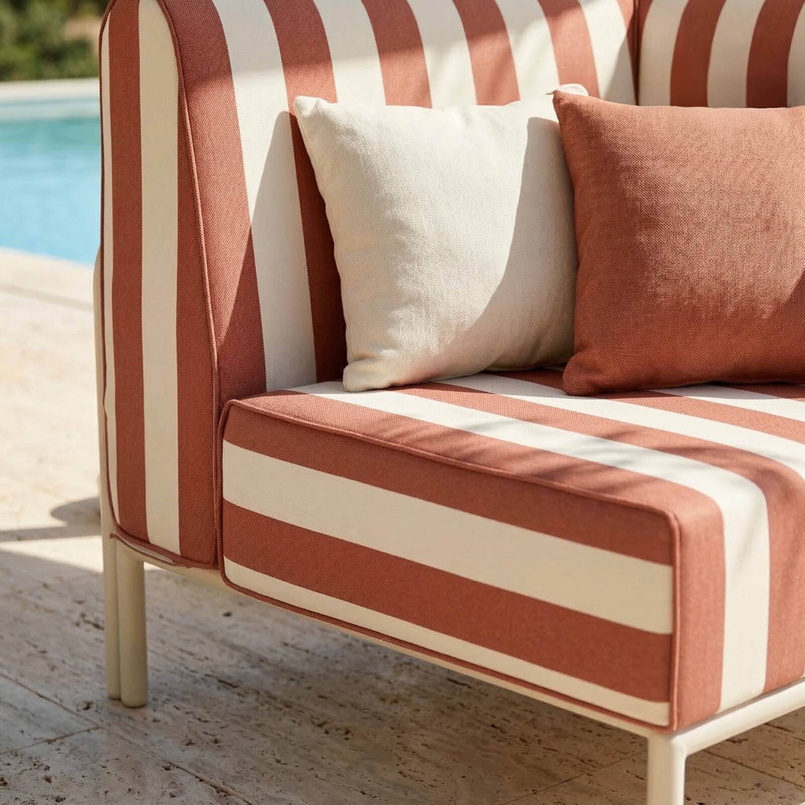 Fauteuil d'angle rayé pour salon de jardin modulable