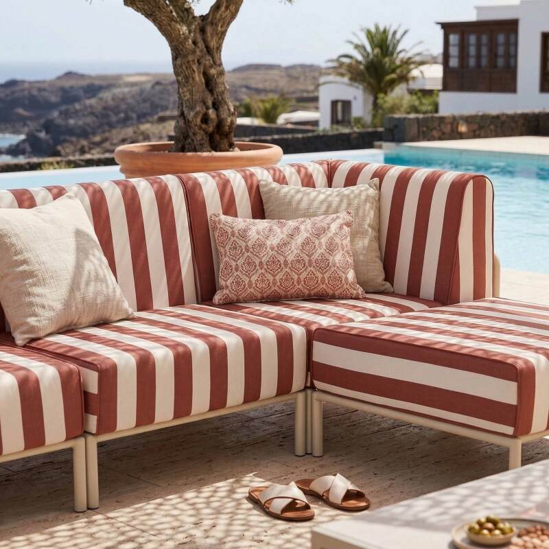 Salon de jardin modulable rayé 4 places avec 1 chauffeuse, 2 fauteuils d'angle et un pouf (2/7)