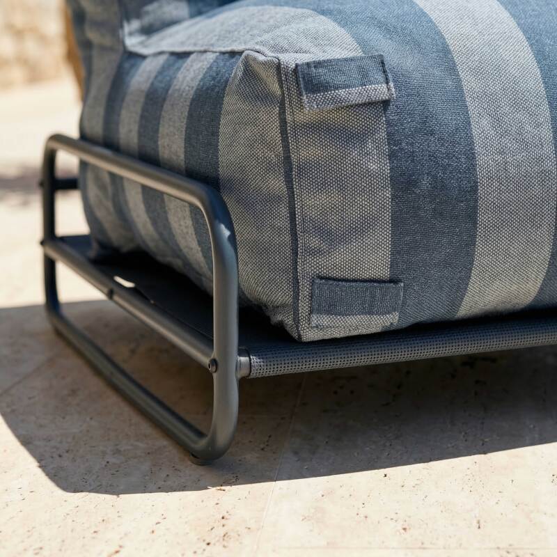 Chauffeuse rayée pour salon de jardin modulable avec structure (2/5)