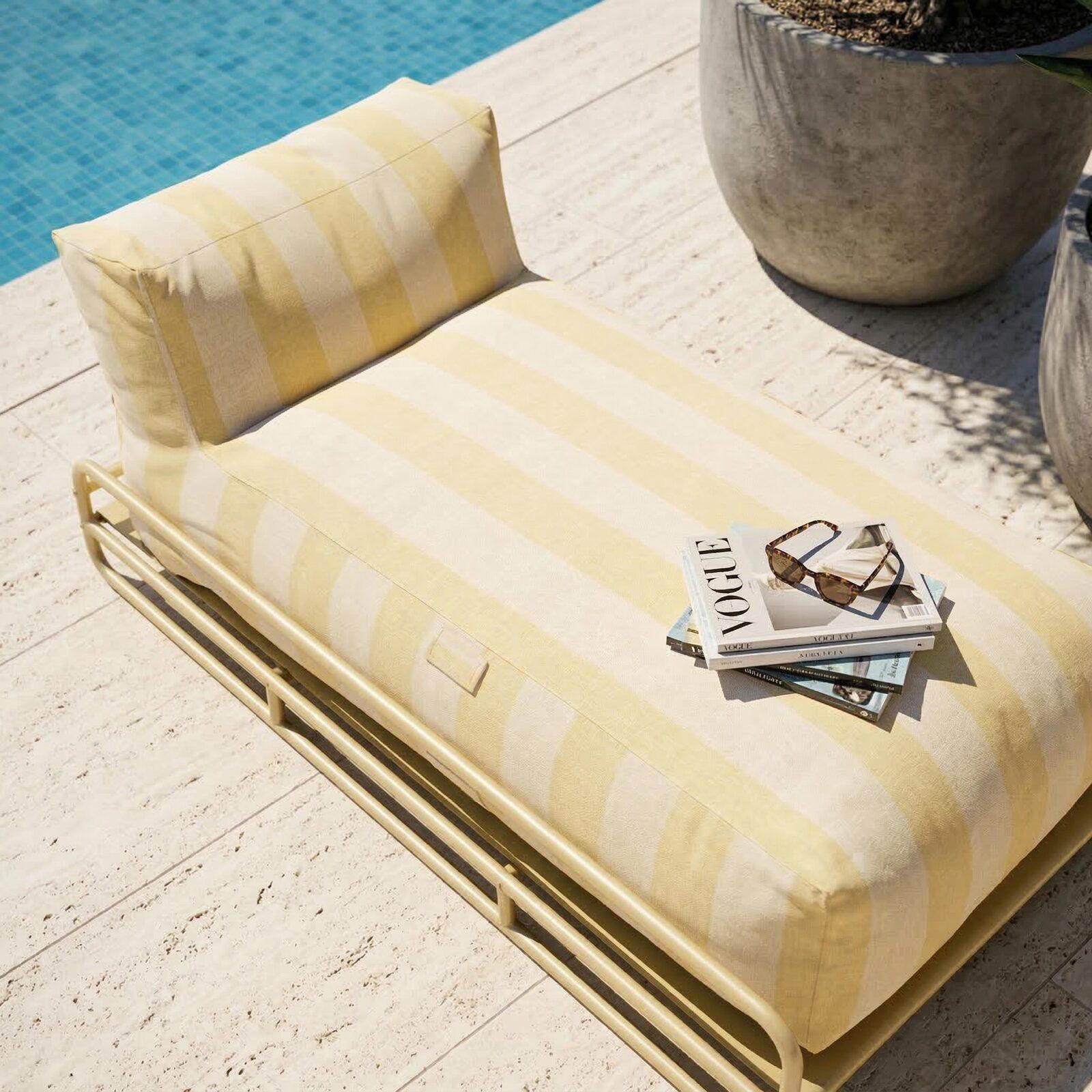 Méridienne modulable rayée pour salon de jardin avec structure