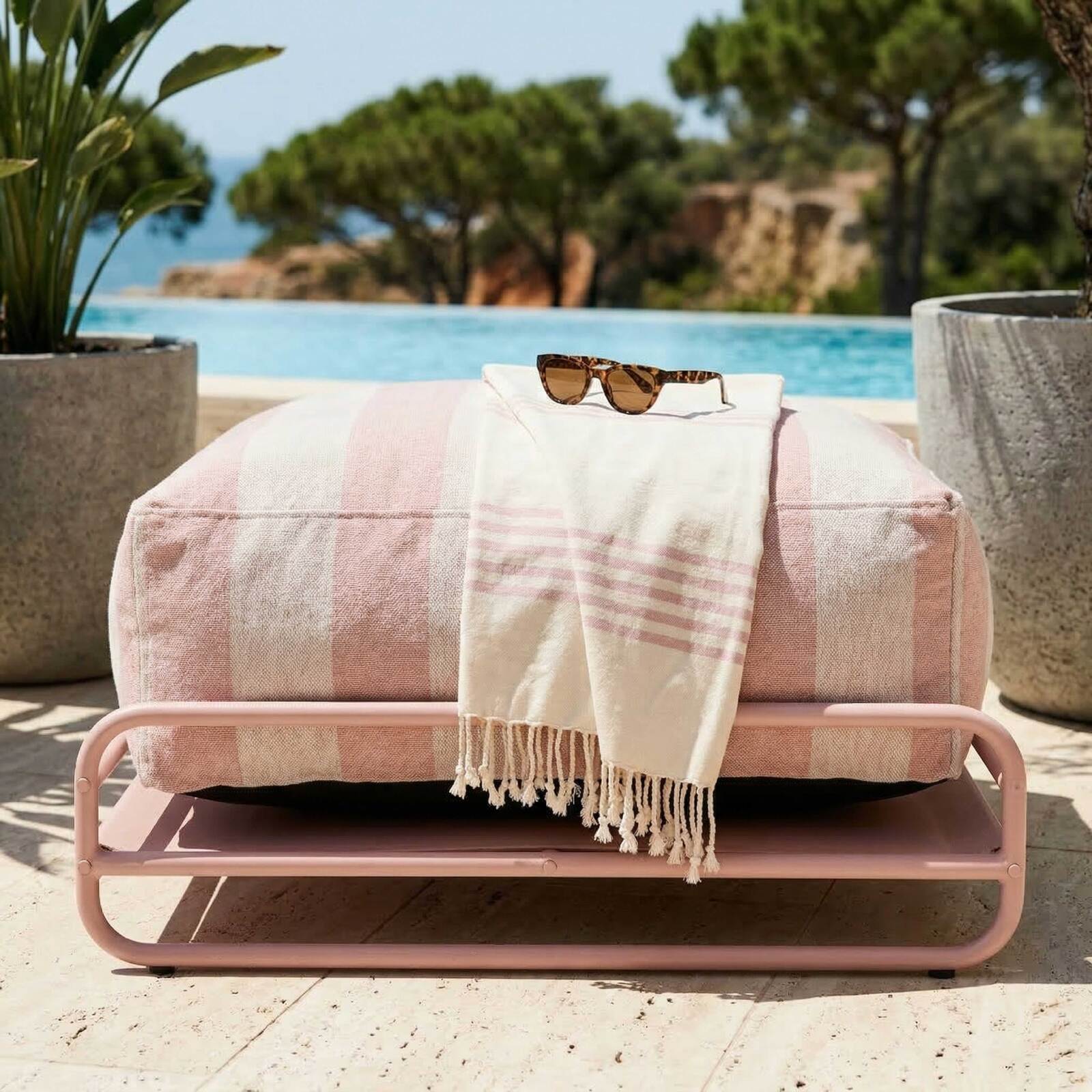 Pouf rayé pour salon de jardin modulable avec structure