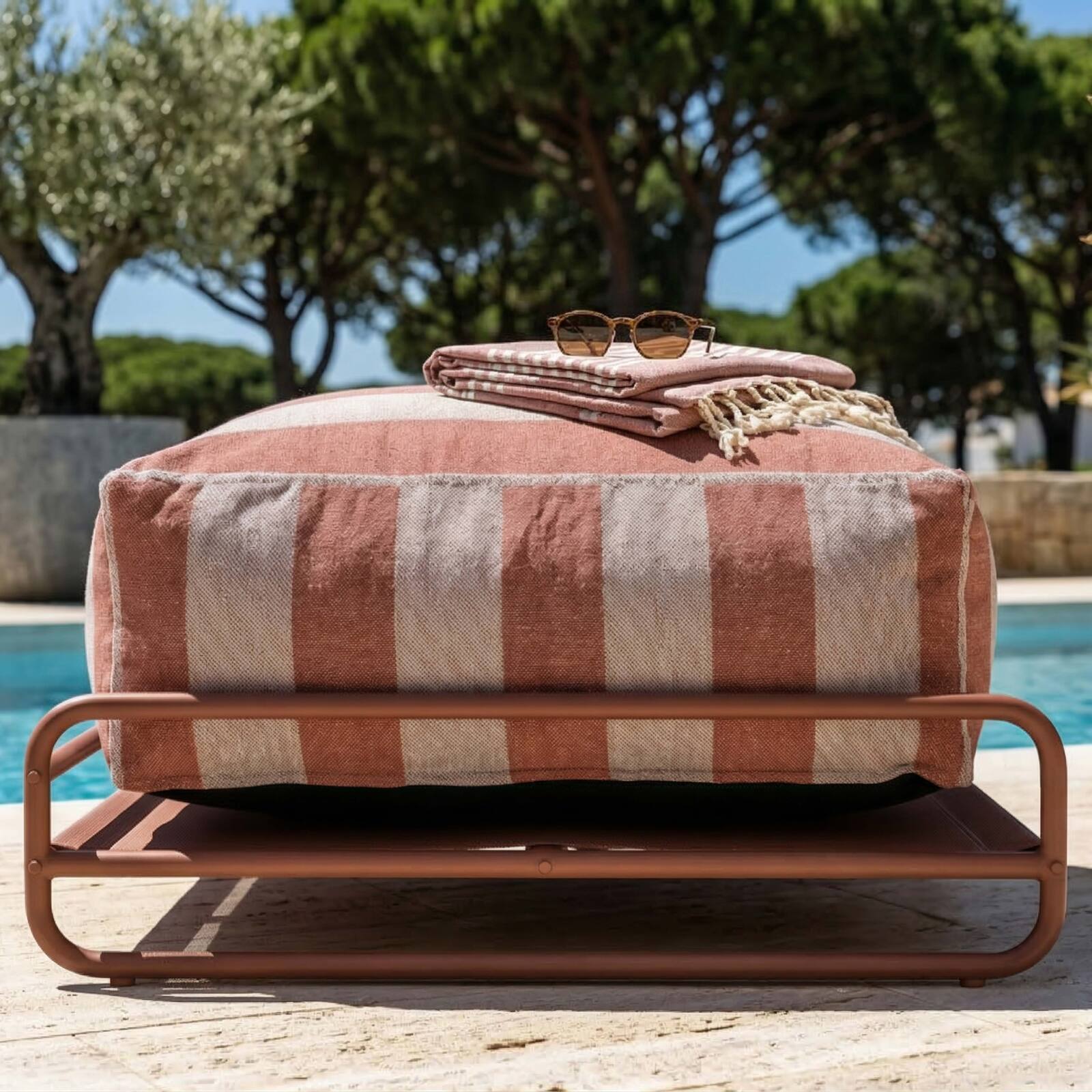 Pouf rayé pour salon de jardin modulable avec structure