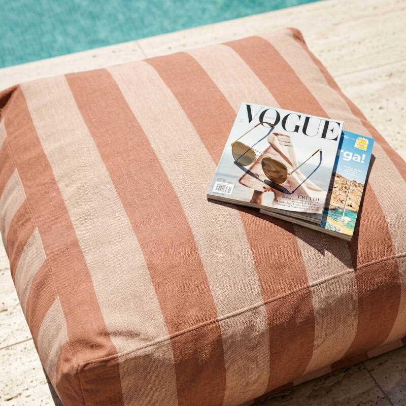 Pouf rayé pour salon de jardin modulable (3/6)