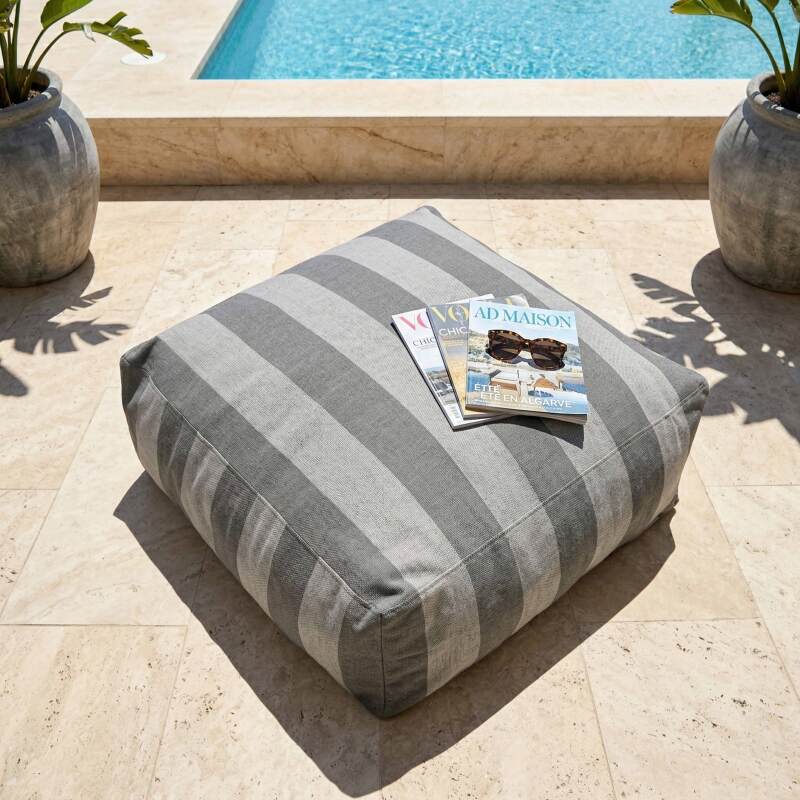 Pouf rayé pour salon de jardin modulable (2/6)