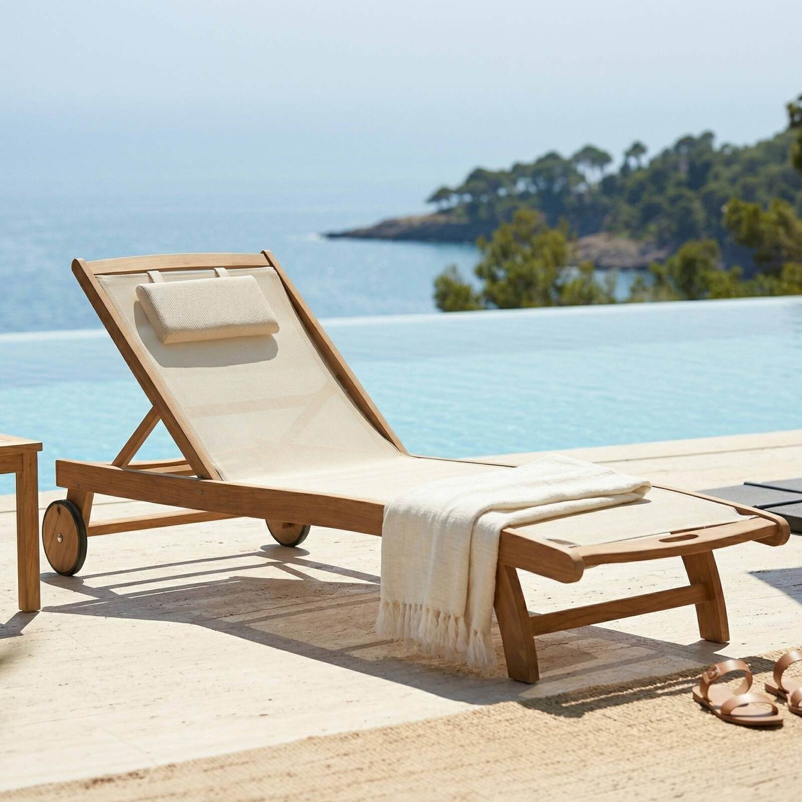 Bains de soleil bois inclinables 5 positions avec roues - Lot de 2