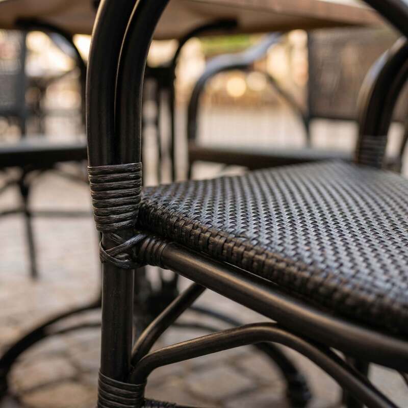 Chaise de jardin bistrot en aluminum et rotin synthétique avec accoudoirs (3/7)