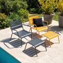 Fauteuils de jardin bas en métal et repose-pieds dépareillés - Lot de 2